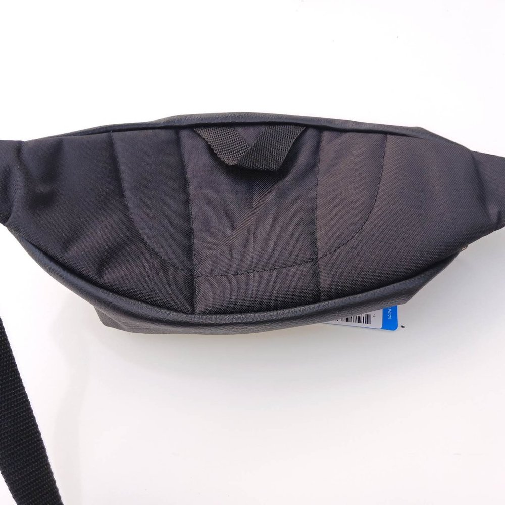 *NEW* Adidas Belt Bag Black Size 48 - Picture 6 of 11